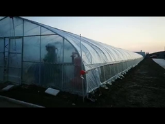Поли парник тоннеля